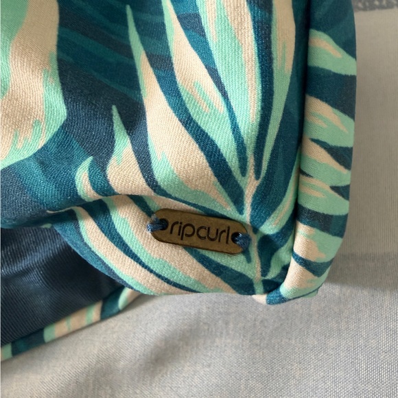 Women’s Rip Curl Blue Bikini Top - Picture 2 of 3